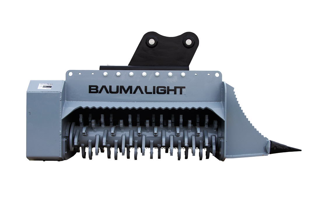 Baumalight MX548R equipped with root rake