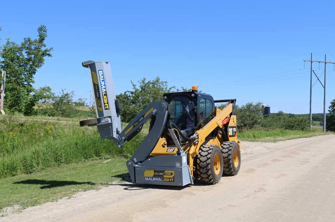 Débroussailleuse sur CAT 272D XHP