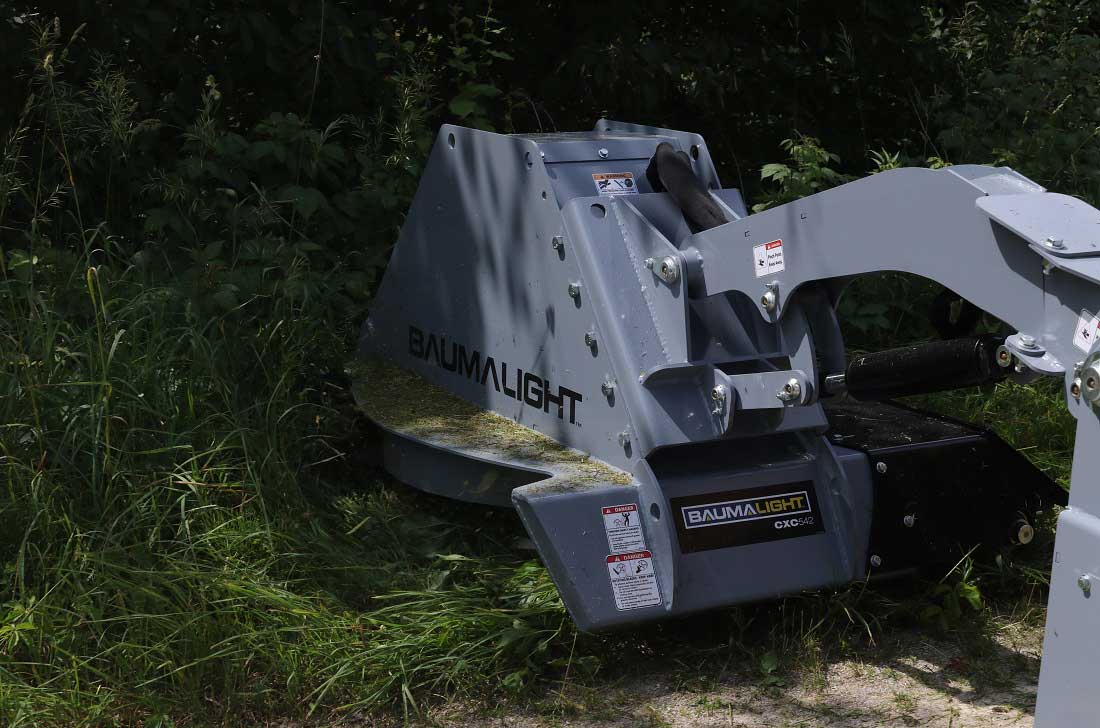 Débroussailleuse rotative pour fauchage de fossés