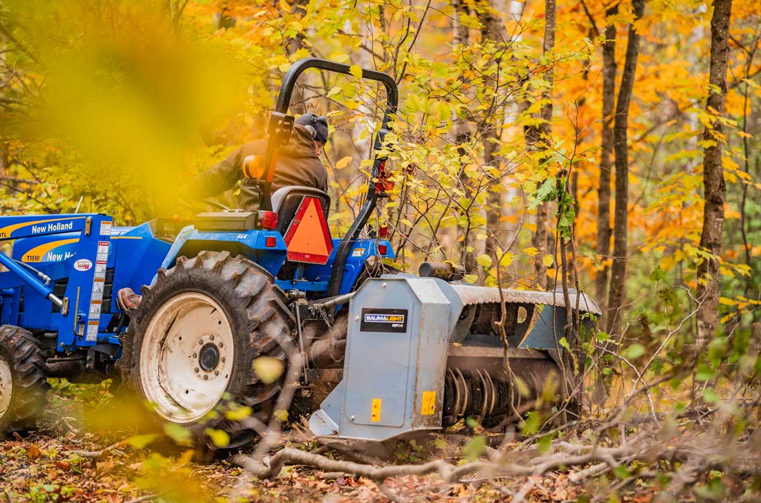 Baumalight MP348 with integrated skid shoes