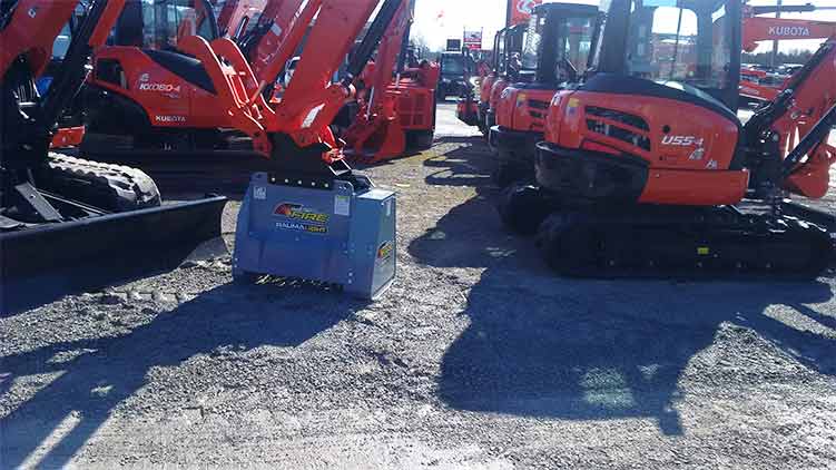 Excavator mounted brush mulcher