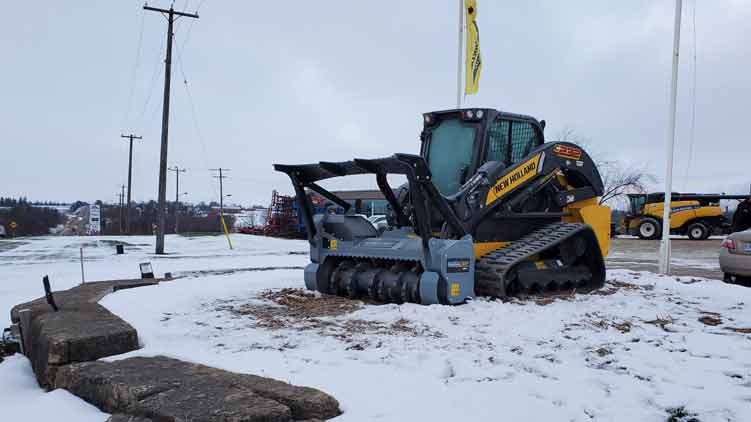 Ripper tooth mulcher for skidsteer