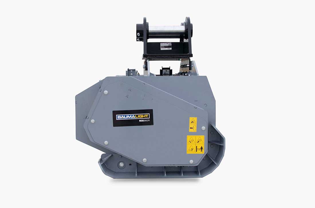 Excavator adaptor in MX960R with skies