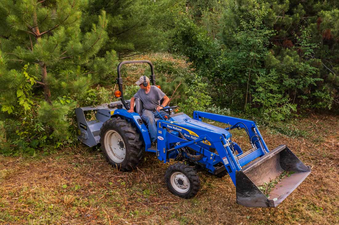 Baumalight MP348 coupled with tractor PTO