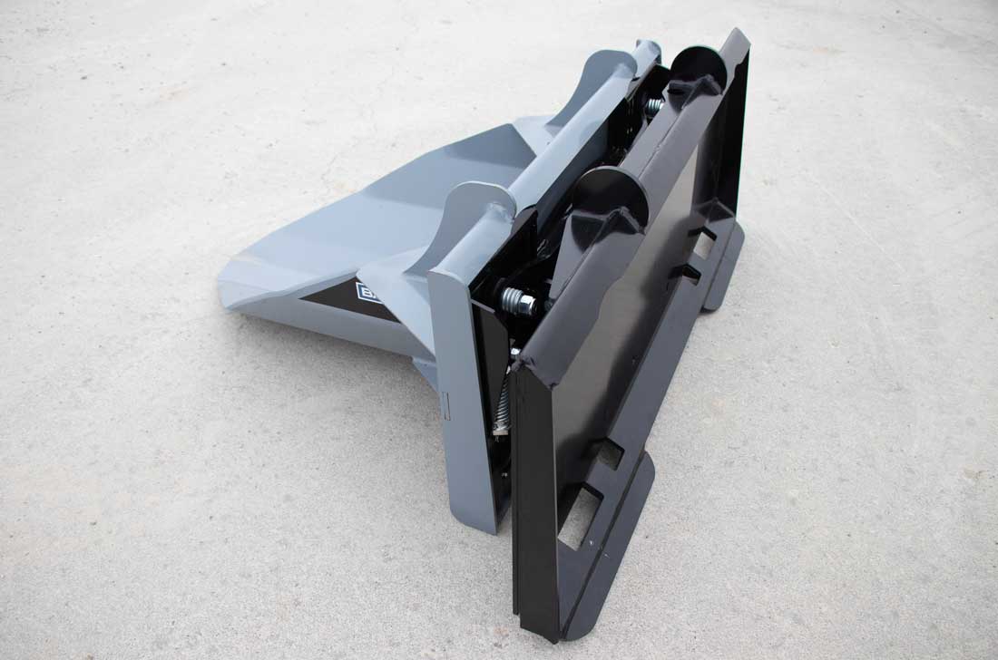 D007660 skid steer adapter