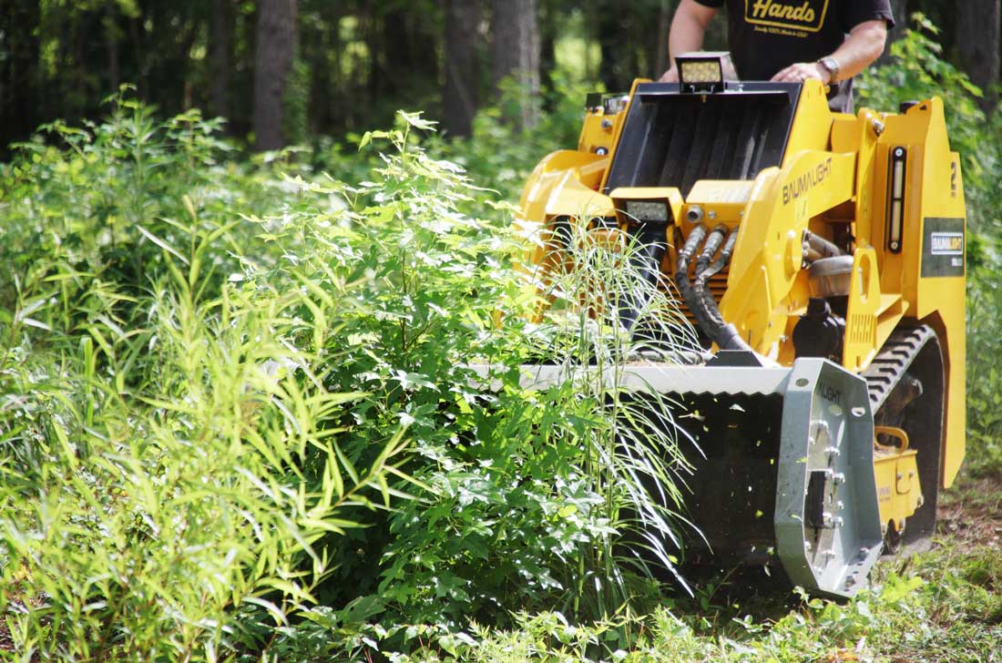 fmm148 in clearing heavy grass action
