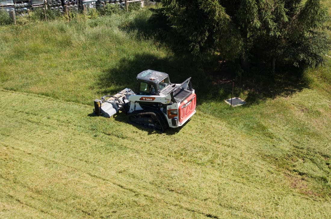 700 février pour le paillage des herbes indésirables et lourdes