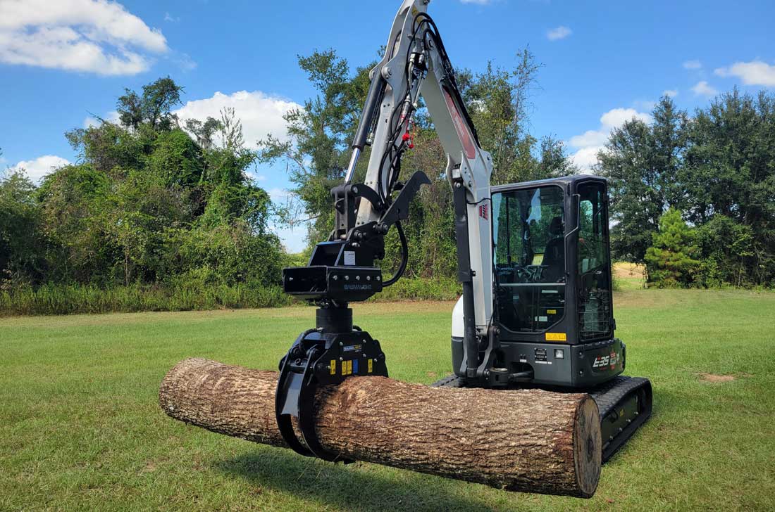 lxr524g grappling logs using excavator