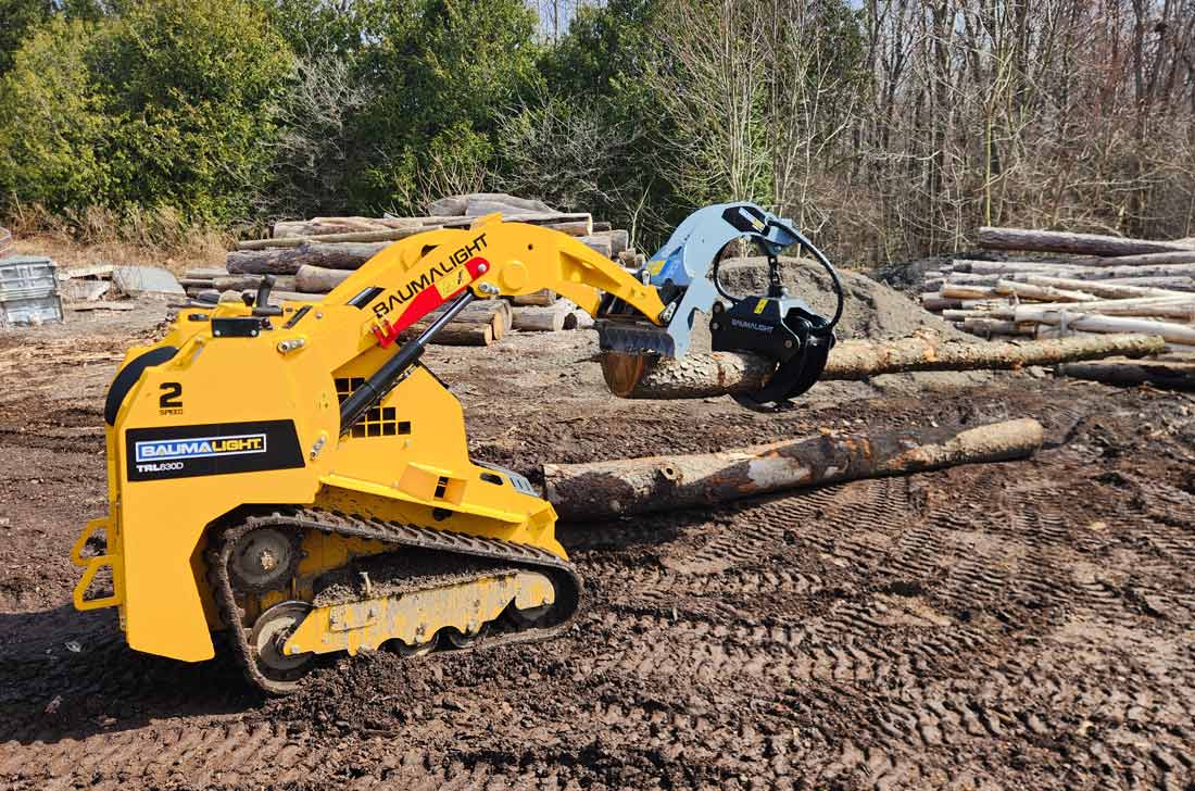 mini tracked loader, kubota engine,baumalight auger drive mounted on trl630d