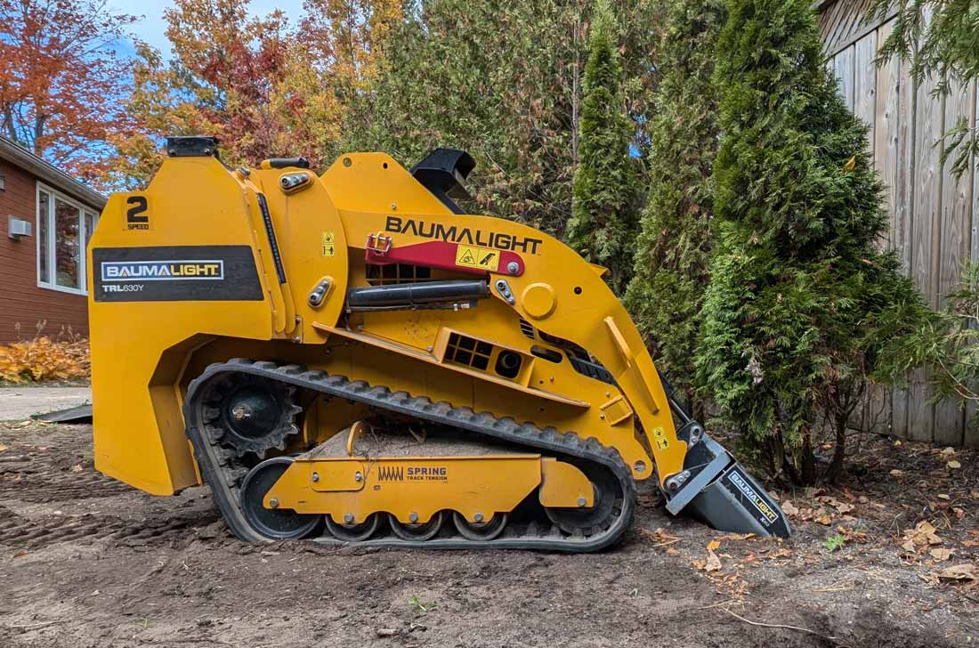 trl630y mini skidsteer with tree scope