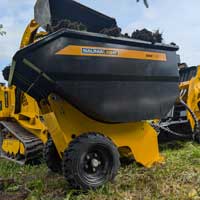 baumalight mini trailer dumper in action