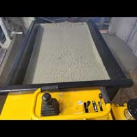 dt515rh with robust constructed bucket