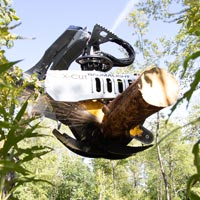 lsr724s log grapple holding large stump