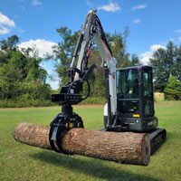 lxr524g grappling logs using excavator