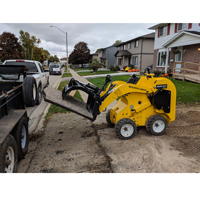 Wheeled mini skidsteer with grapple