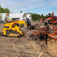kubota powered trl630d mini skidsteer