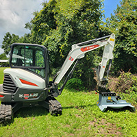 baumalight cxg336 in brush clearing actions