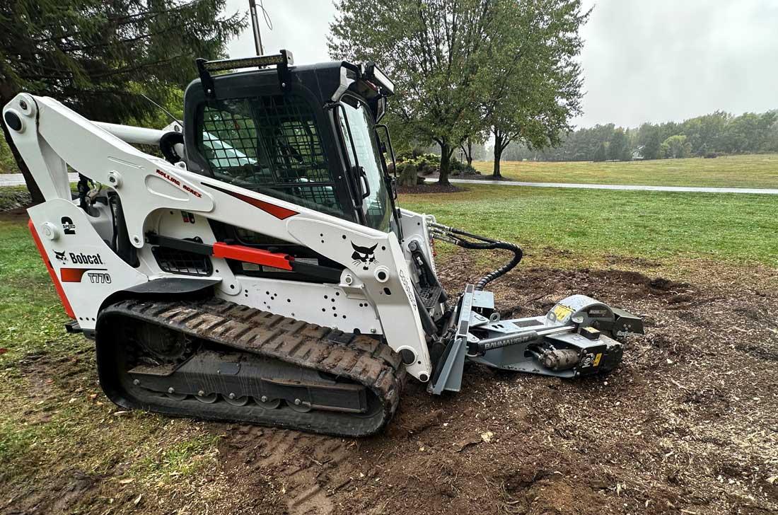 s28 pour broyer l'herbe coupée rase