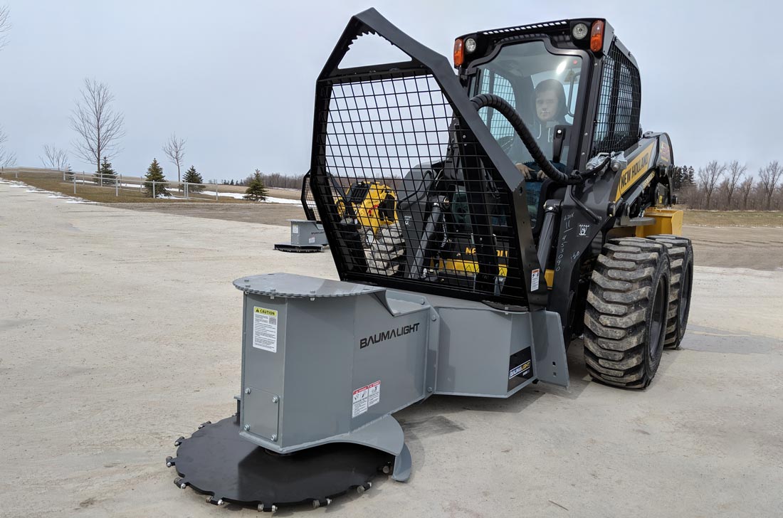 Baumalight DSM530 on wheeled skidsteer