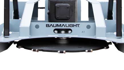 Blade bolts direct to gearbox