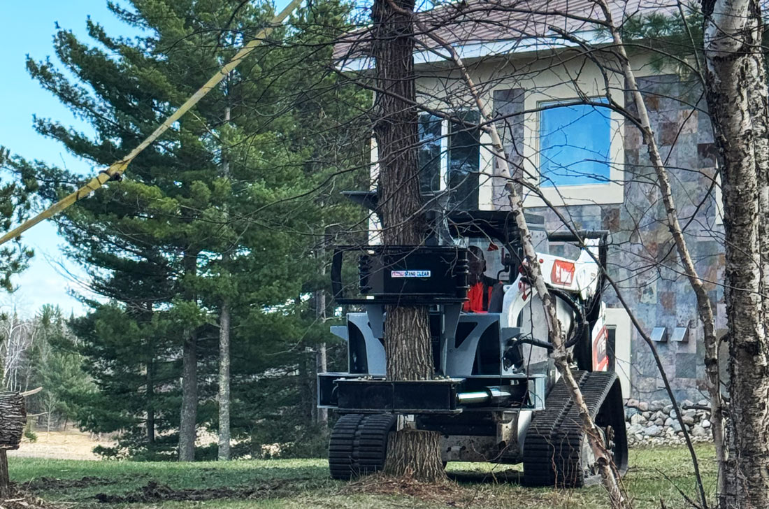ish918g skidsteer tree shear in action